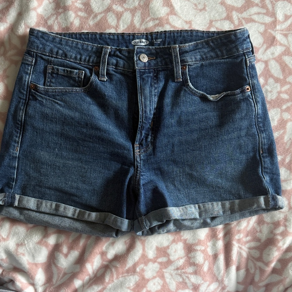Old Navy Women's Dark Indigo Rolled-Hem high-waisted Denim Shorts